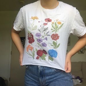 Flower cropper tee